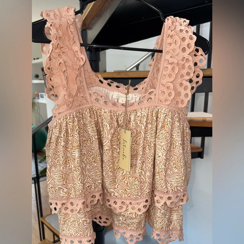 Anthropology Let Me Be Eyelet Swing Top Size M Neutral Motif NWT - Picture 2 of 7